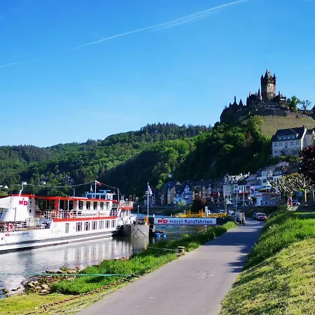 Ferienhaus Moselgruen Holiday home *